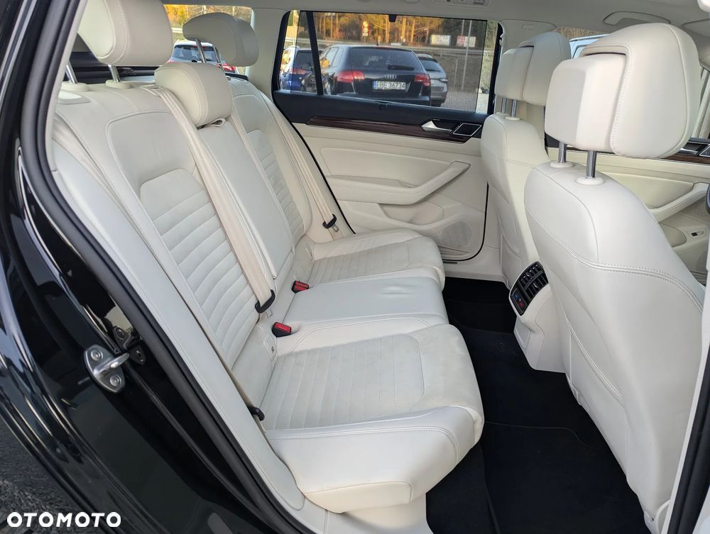 Volkswagen Passat 2.0 TDI SCR DSG Highline - 29