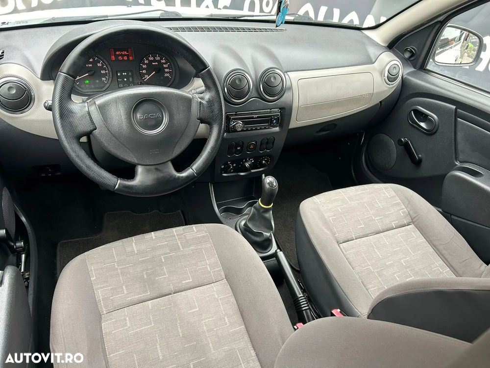 Dacia Sandero - 6