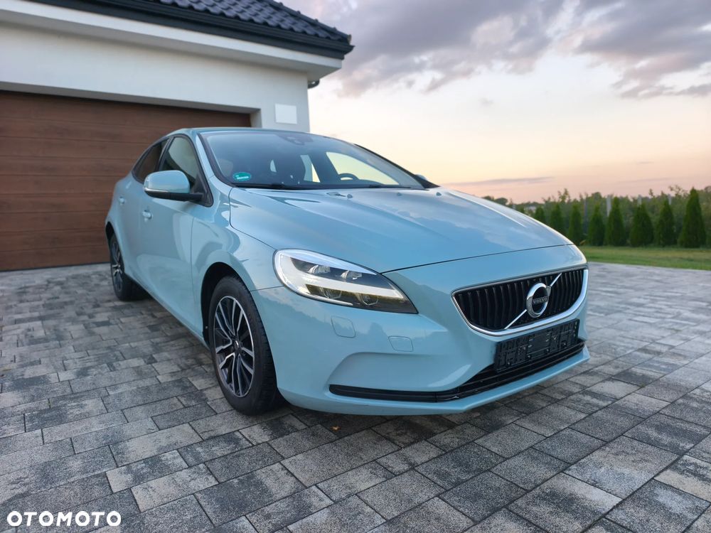 Volvo V40 D2 Drive-E Momentum - 2