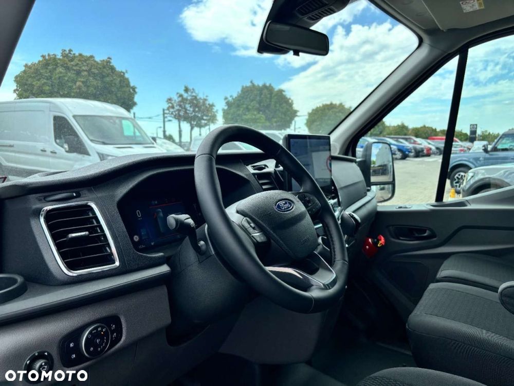 Ford Transit - 9
