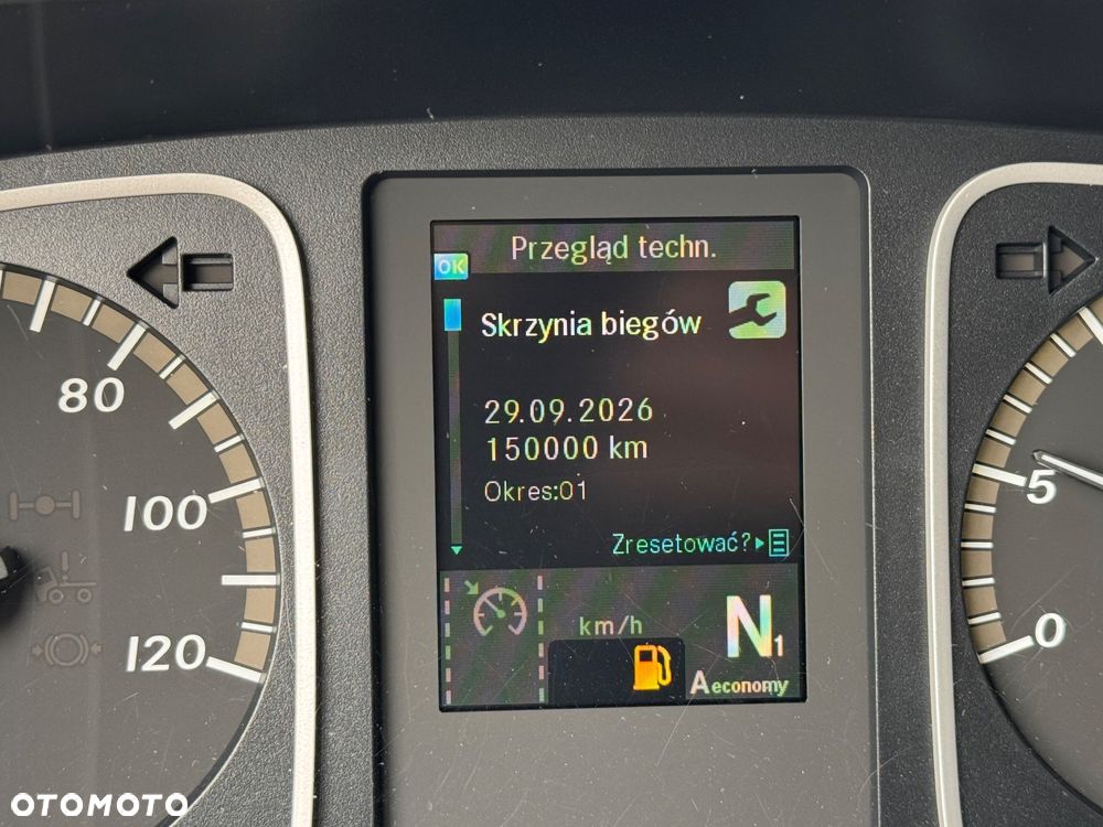 Mercedes-Benz ATEGO - 27