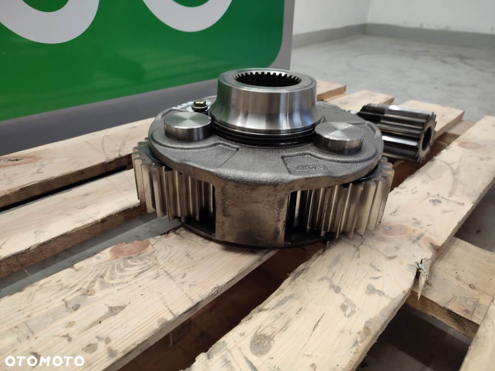 Półoś CLAAS Axion 810 - 6