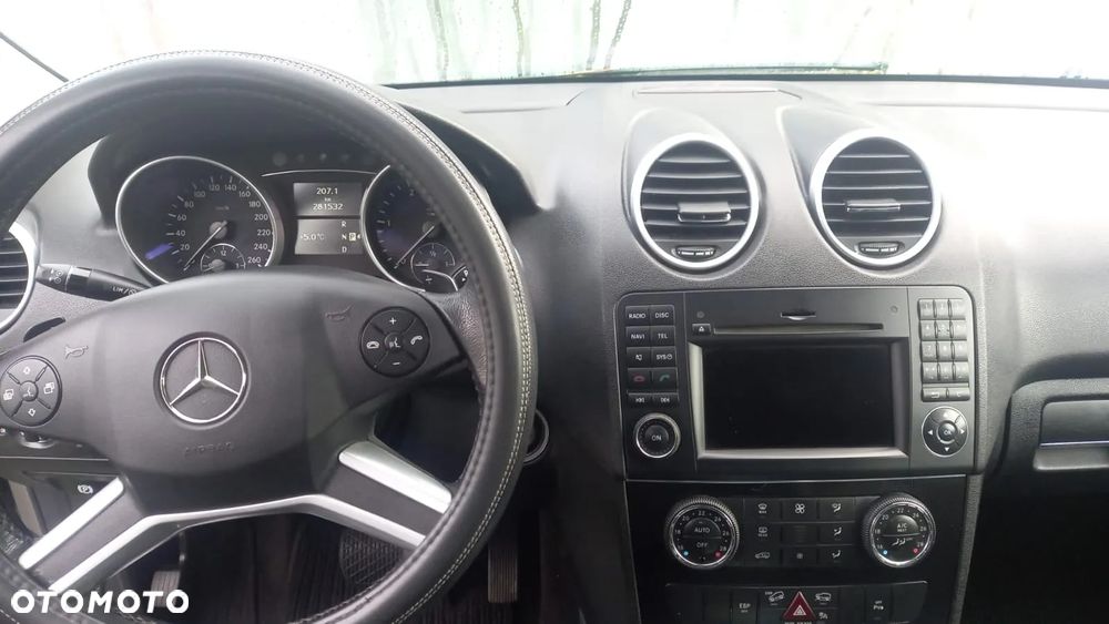 Mercedes-Benz ML - 6