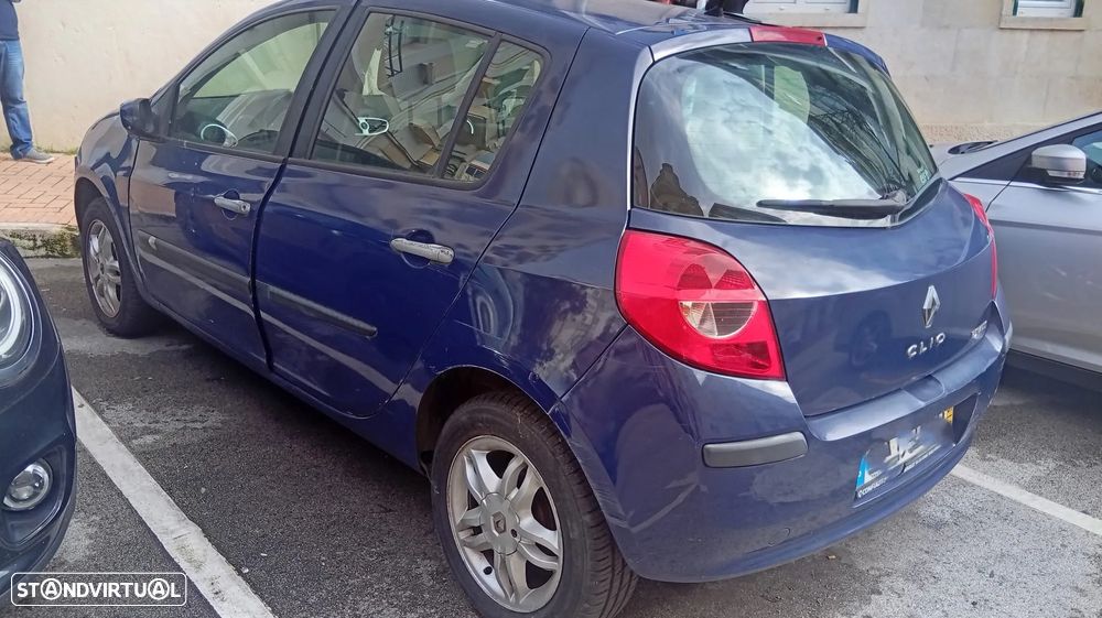 Renault Clio 1.2 16V Dynamique - 6