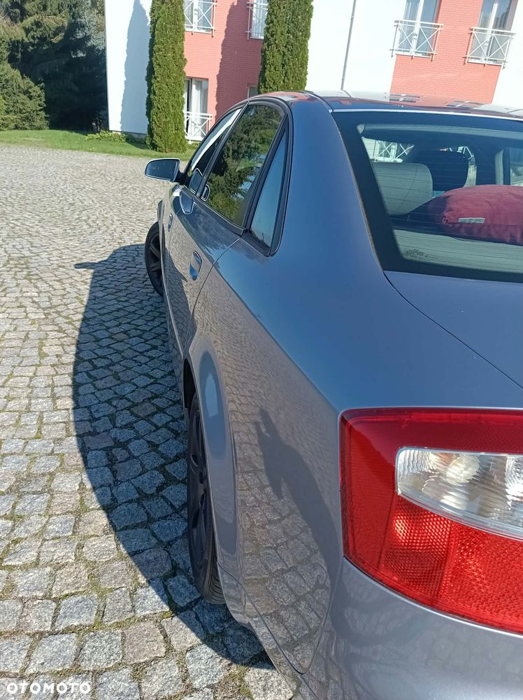Audi A4 Limousine - 21