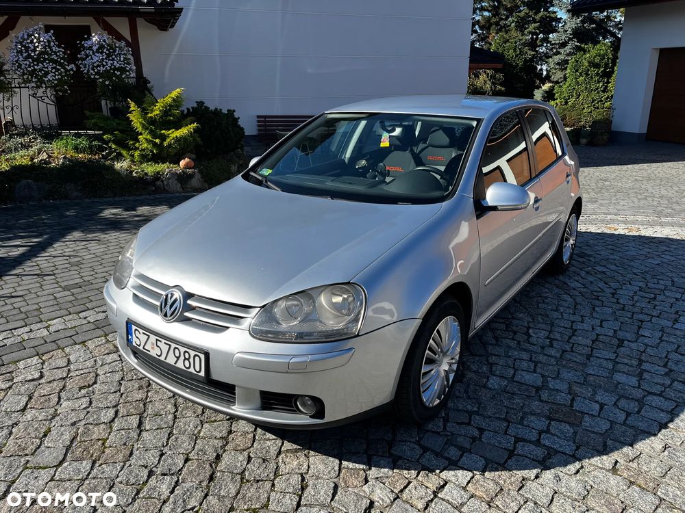 Volkswagen Golf - 1
