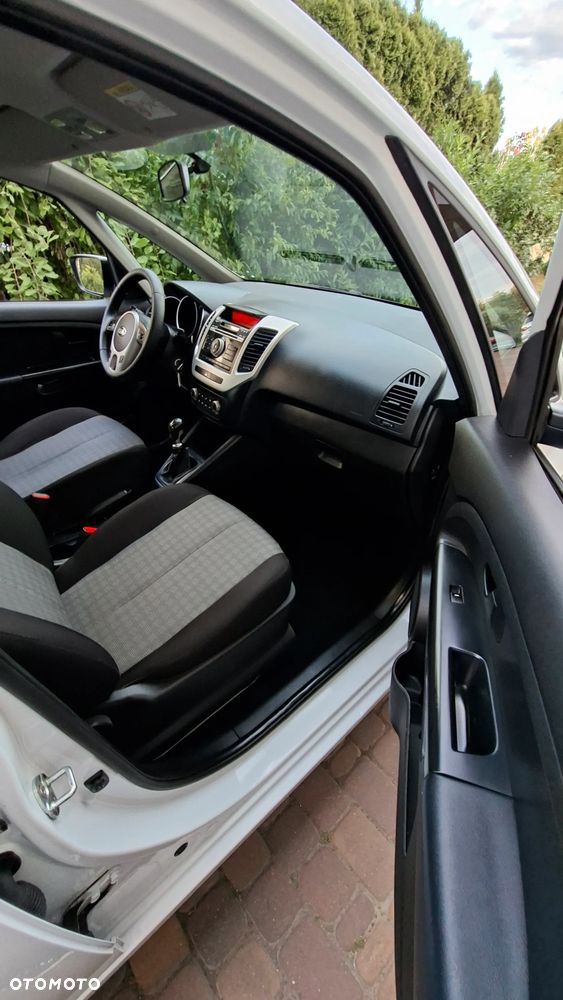 Kia Venga 1.4 CVVT Attract - 17
