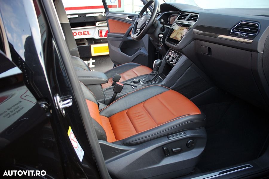 Volkswagen Tiguan 2.0 TDI SCR 4MOTION DSG R-Line - 25