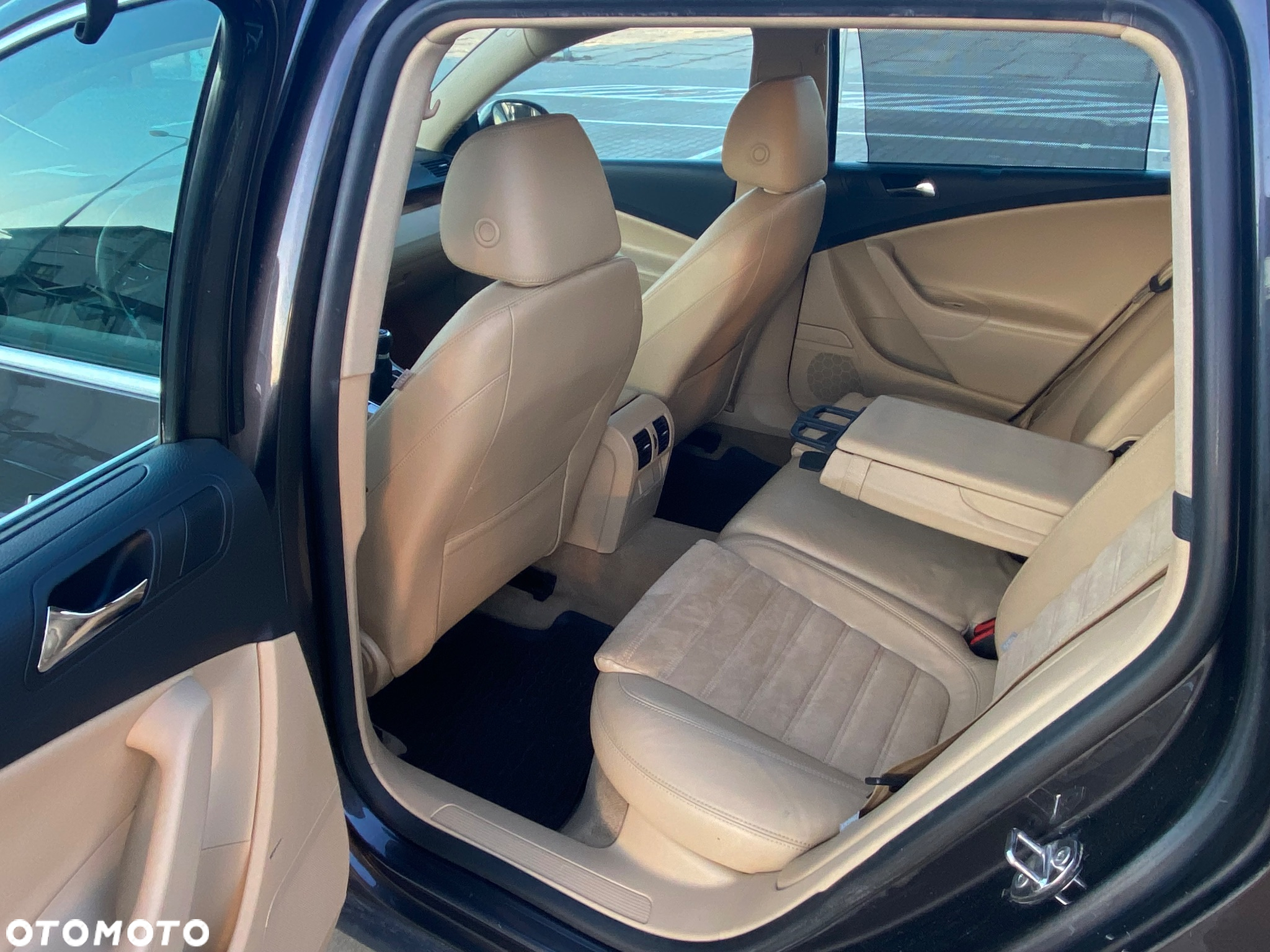 Volkswagen Passat Variant 2.0 Blue TDI DPF Sportline - 24