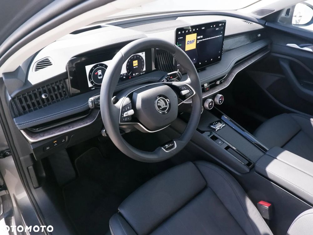 Skoda Superb 2.0 TSI 4x4 L&K DSG - 12