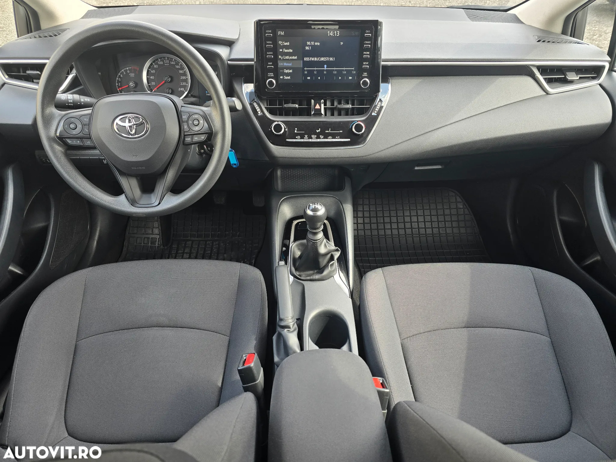 Toyota Corolla - 13