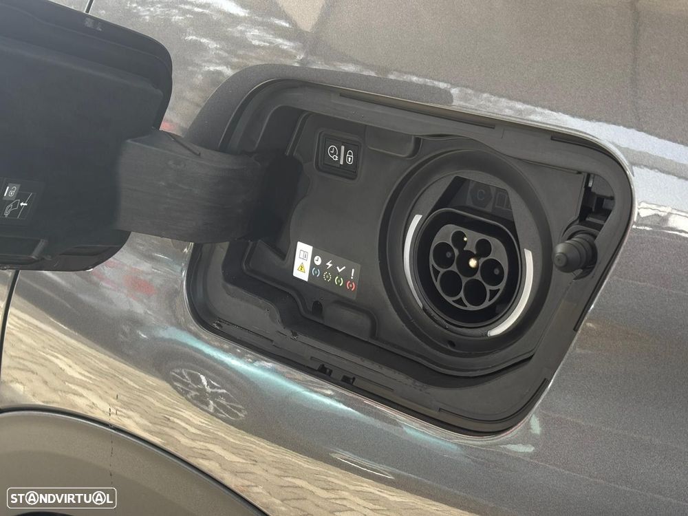 Peugeot 3008 1.6 Hybrid Allure Pack e-EAT8 - 11