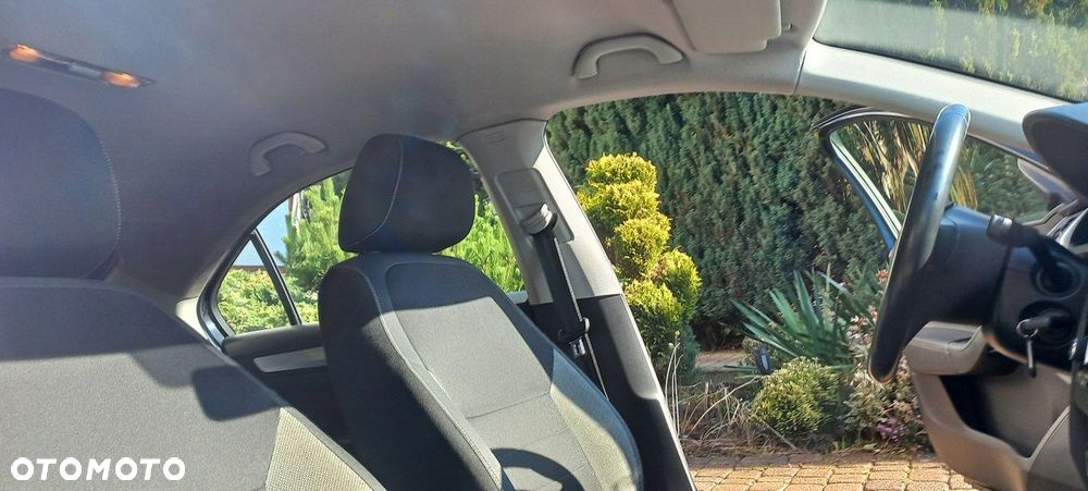 Skoda RAPID 1.0 TSI Ambition - 16