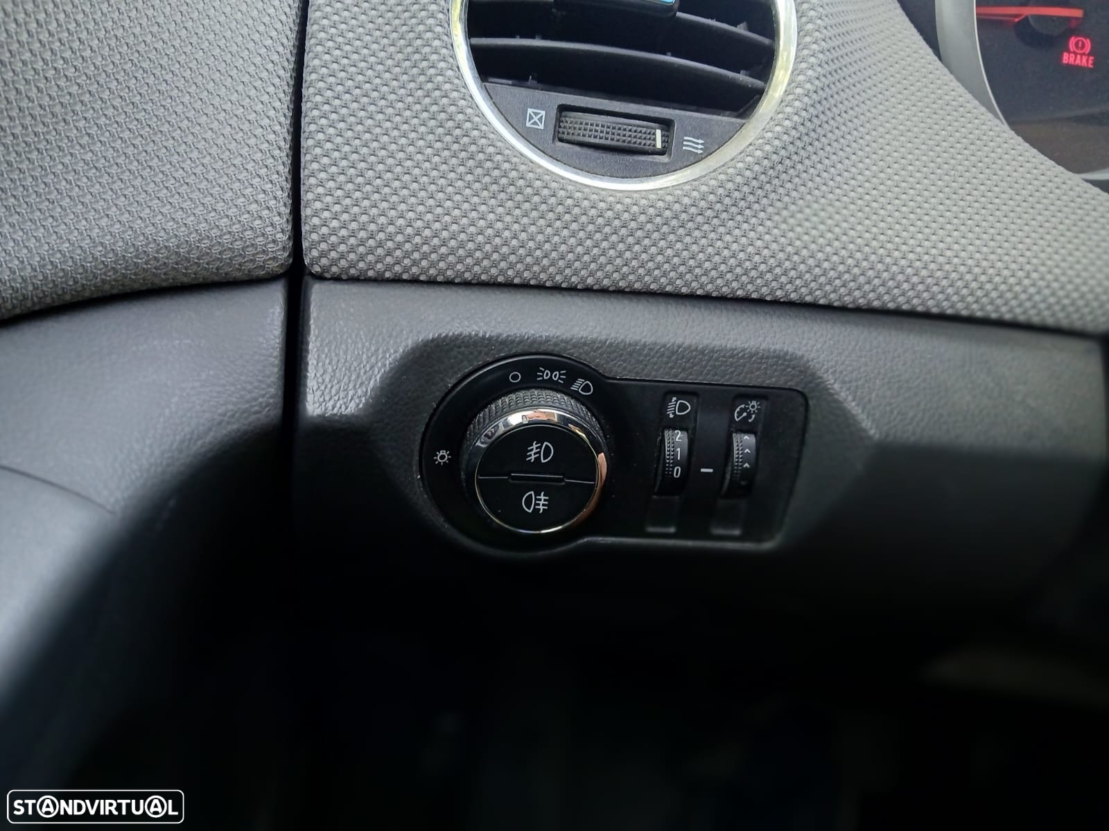 Chevrolet Cruze 1.6 LS - 16
