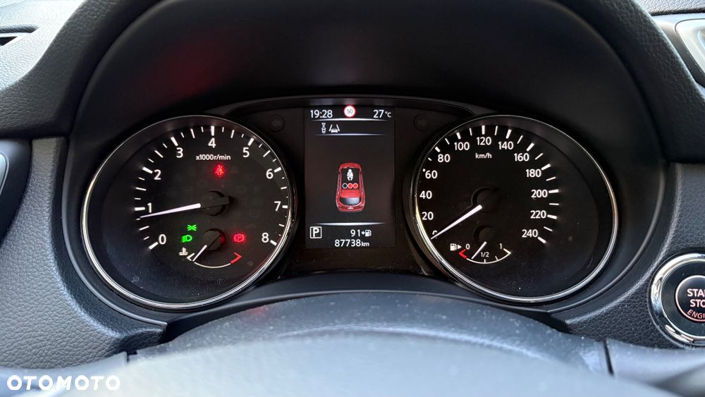 Nissan Qashqai - 16