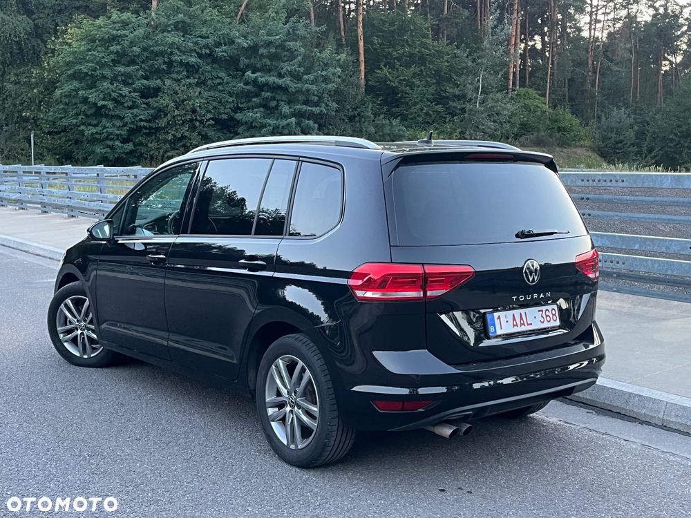 Volkswagen Touran 2.0 TDI SCR DSG Comfortline - 5
