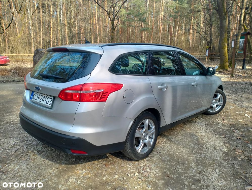 Ford Focus 1.5 TDCi DPF Start-Stopp-System COOL&CONNECT - 4