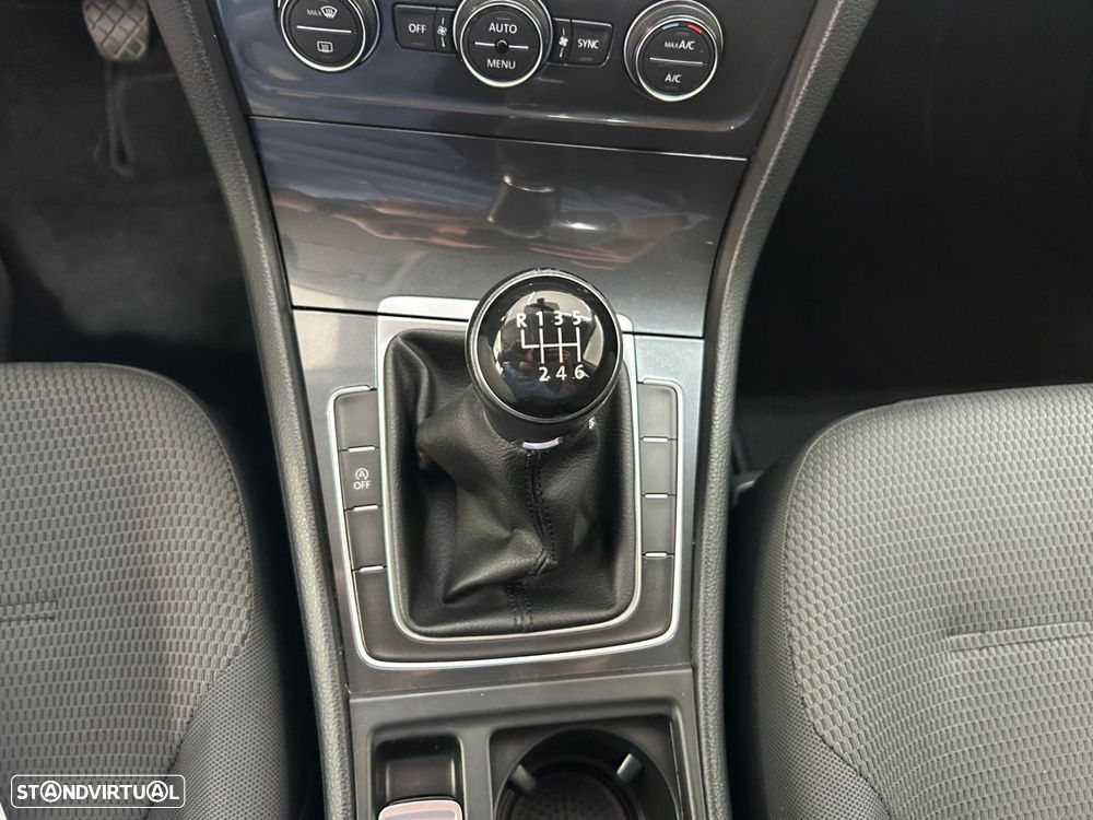 VW Golf 1.0 TSI Confortline - 36