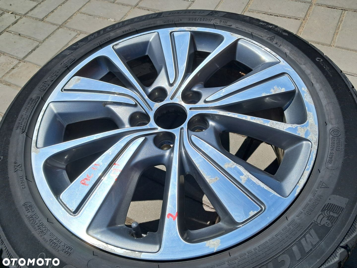 Citroen C4 Grand Picasso II Felgi aluminiowe 9677090377 7.0"x17" 5x108 ET50 - 7