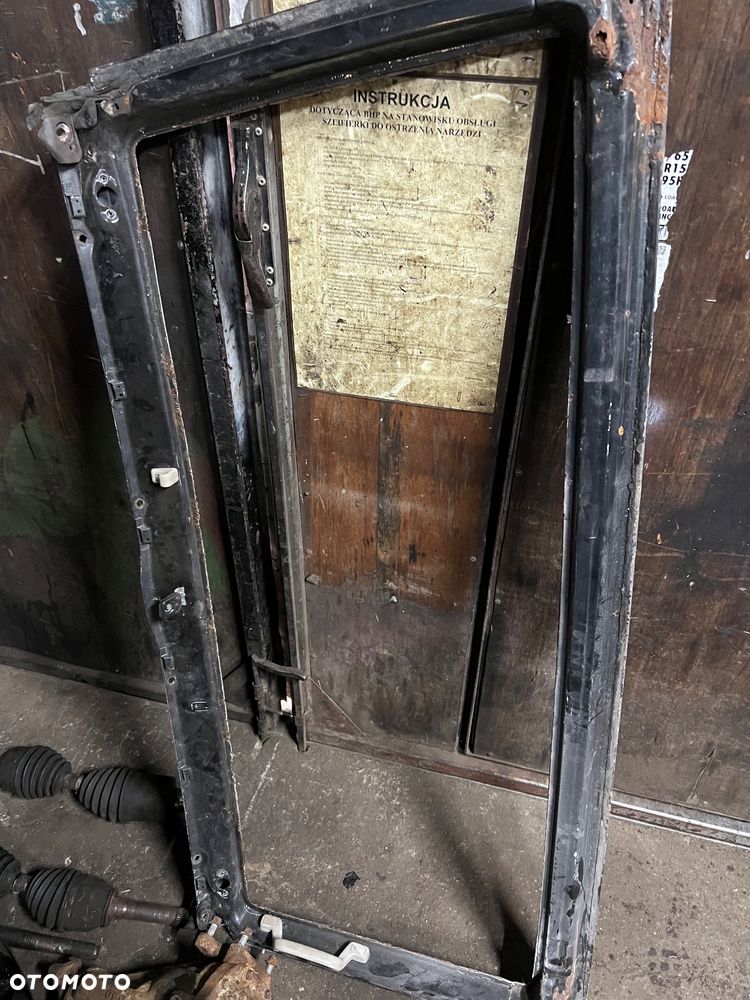 Ramka szyby Toyota land cruiser lj73 - 2