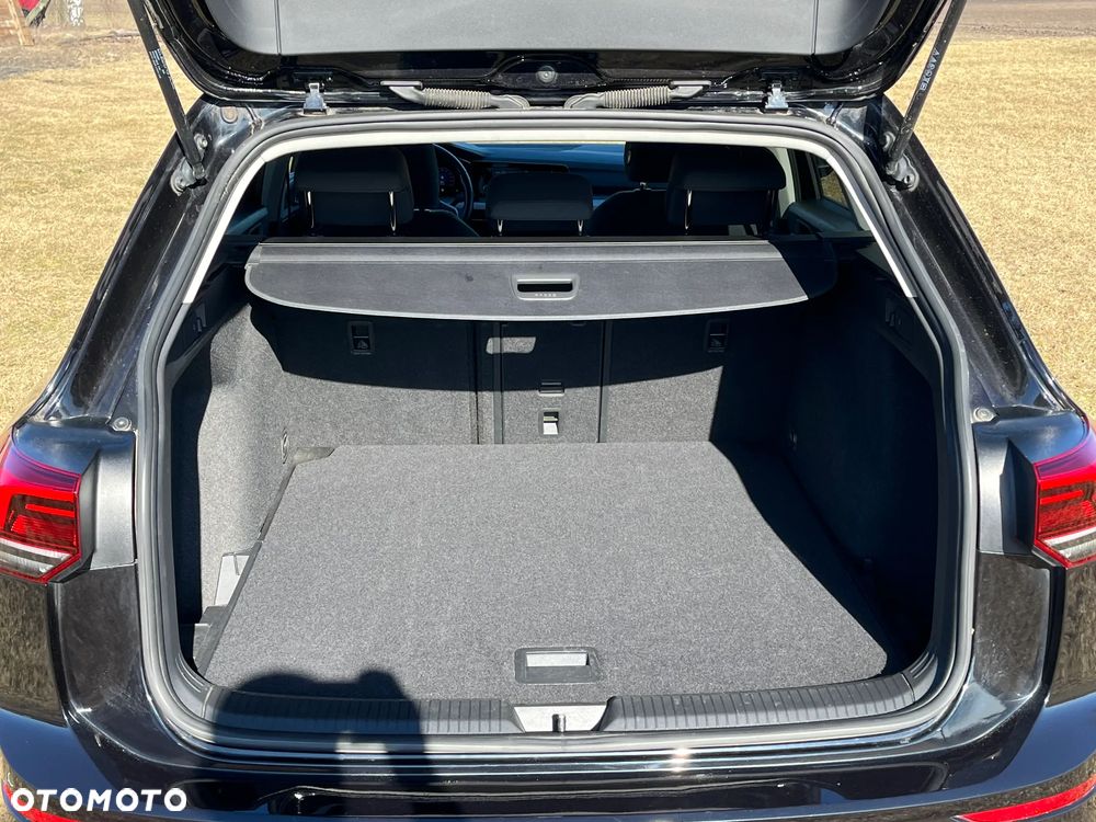 Volkswagen Golf - 12