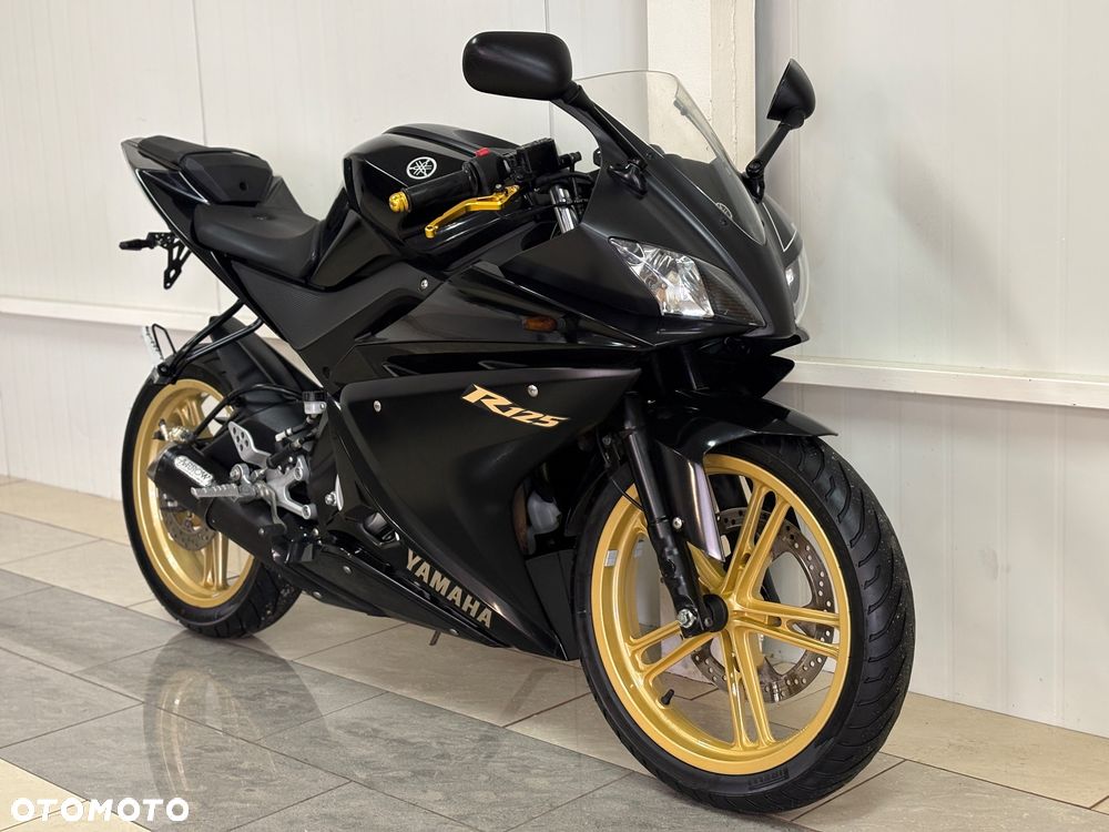 Yamaha YZF - 1