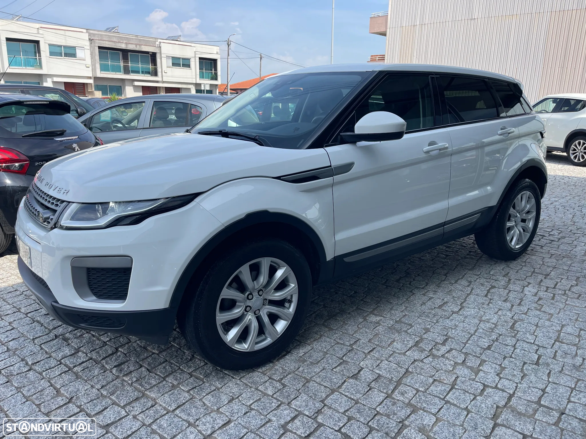 Land Rover Range Rover Evoque 2.0 eD4 SE Dynamic - 6