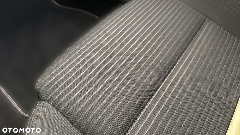Ford Focus 1.0 EcoBoost mHEV Titanium X - 25
