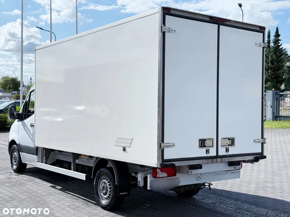 Mercedes-Benz Sprinter 316 CDI Kontener 8ep Chłodnia Mroźnia Funkcja Grzania Złącze 380V SALON PL - 3