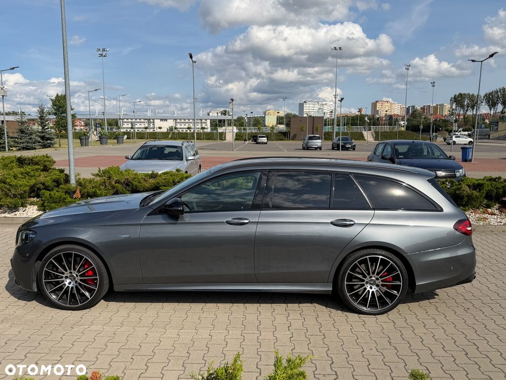 Mercedes-Benz Klasa E AMG 53 4Matic AMG Speedshift 9G-TCT - 3