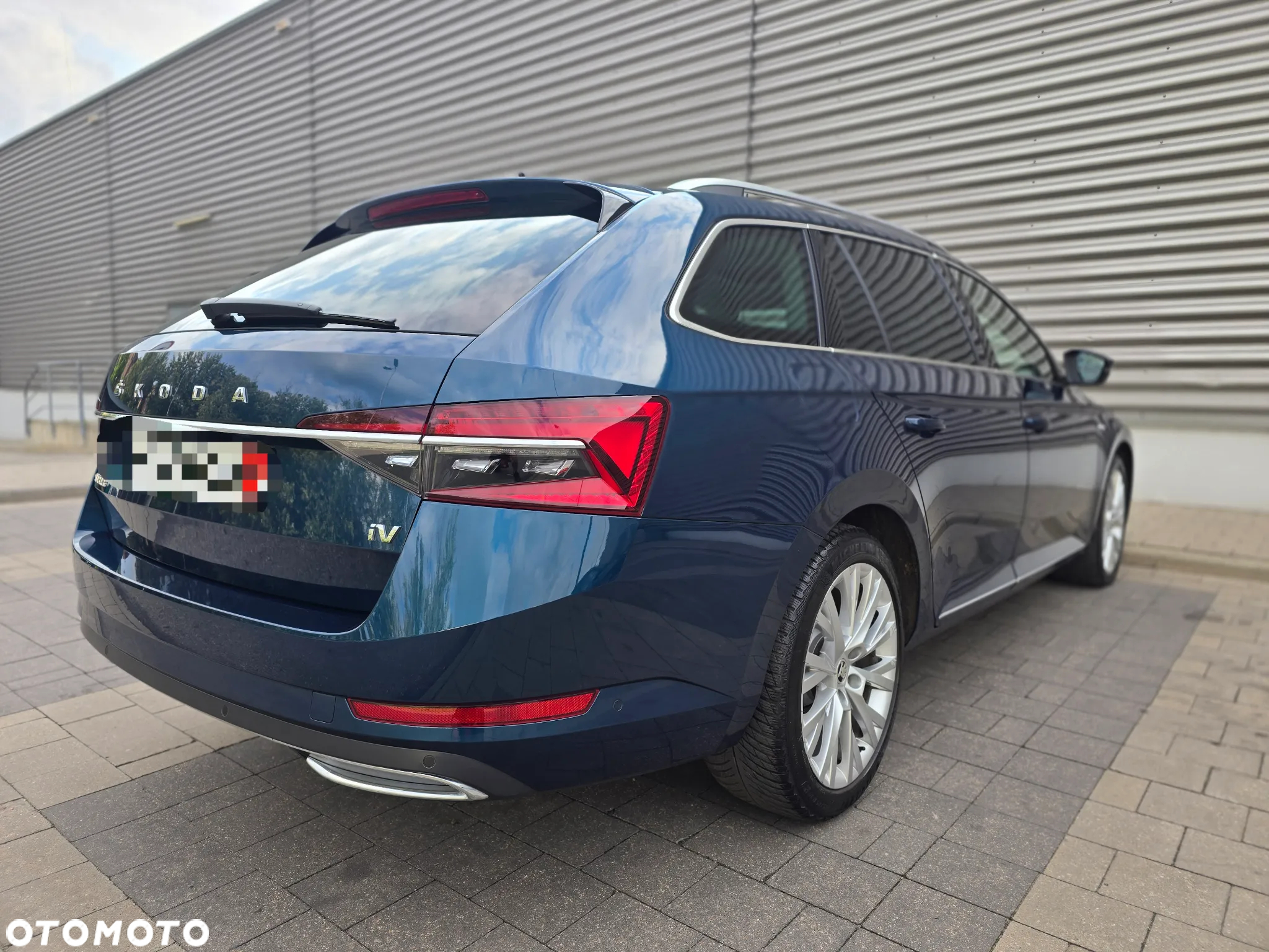 Skoda Superb Combi 1.4 TSI iV DSG L&K - 5
