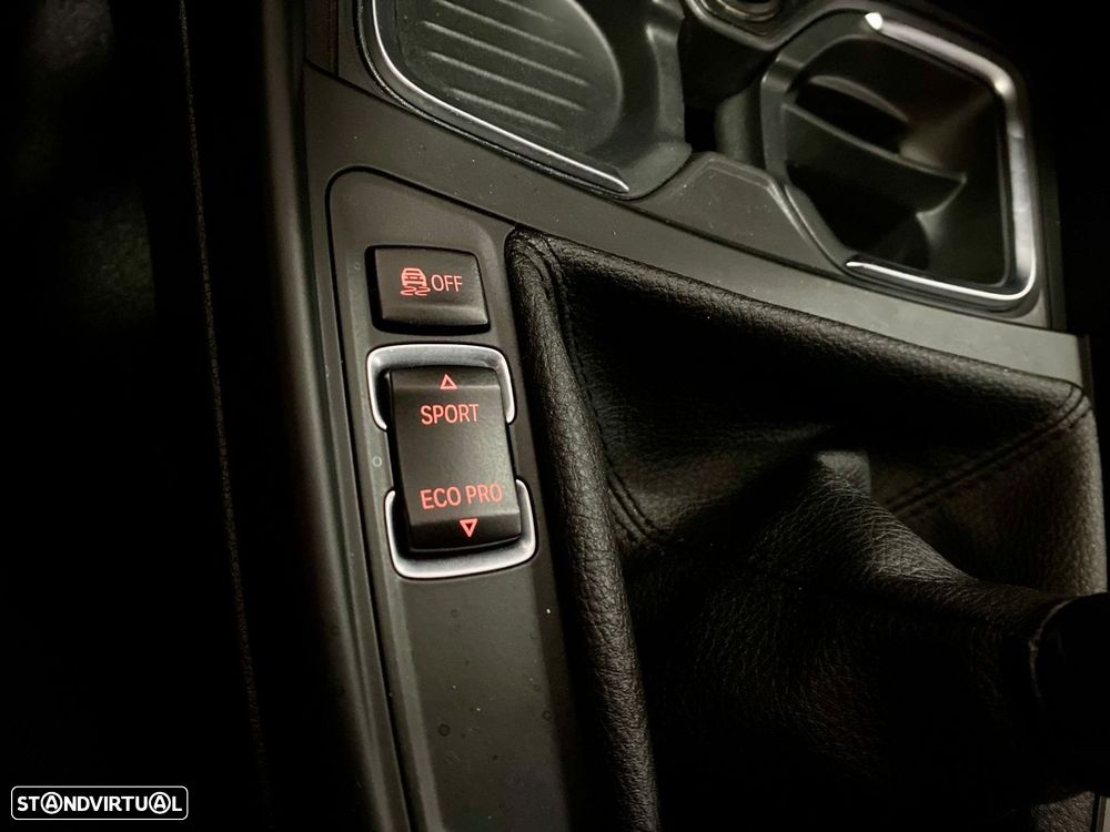 BMW 116 d Sport Line - 18