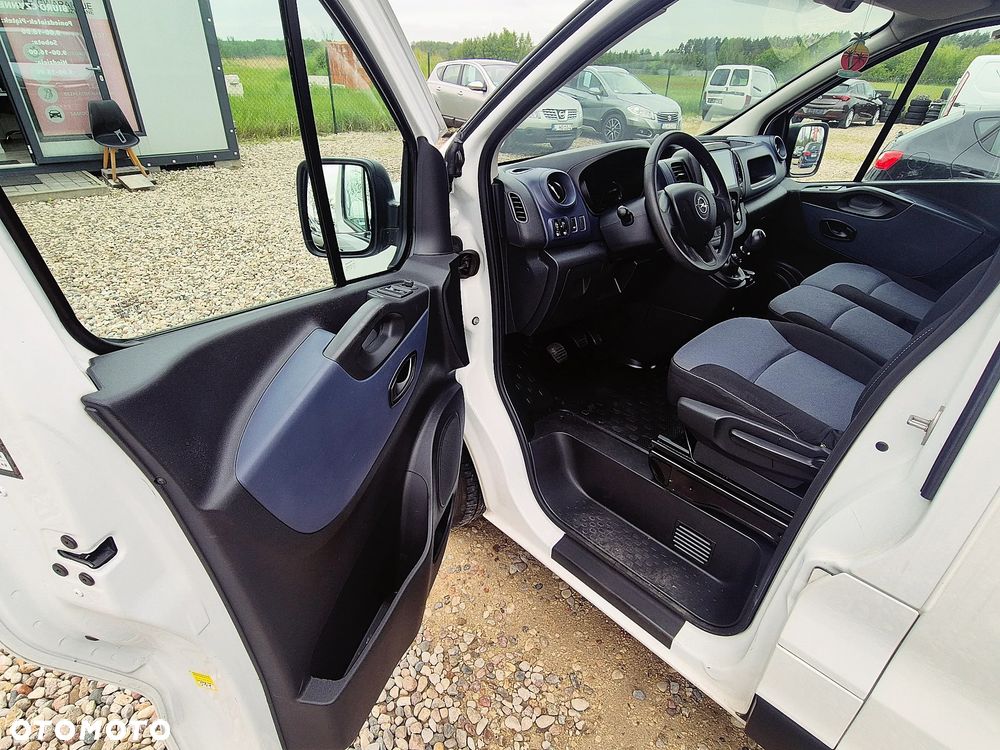 Opel Vivaro - 19