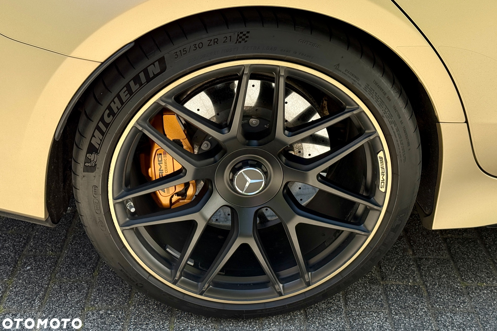 Mercedes-Benz AMG GT - 36