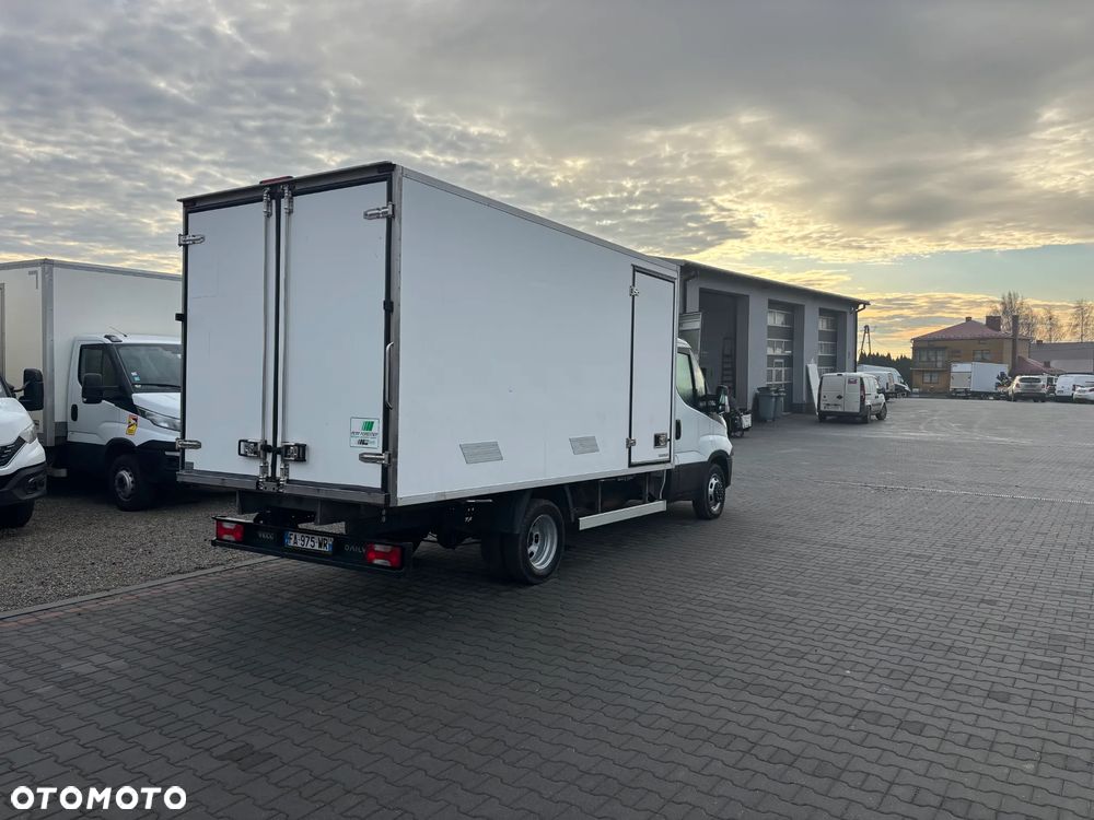 Iveco DAILY 35C14,35C15,35C16,35C17 IZOTERMA 8 PALET EURO MOZLIWOSC MONTAZU AGREGATU KONTENER WINDA - 4