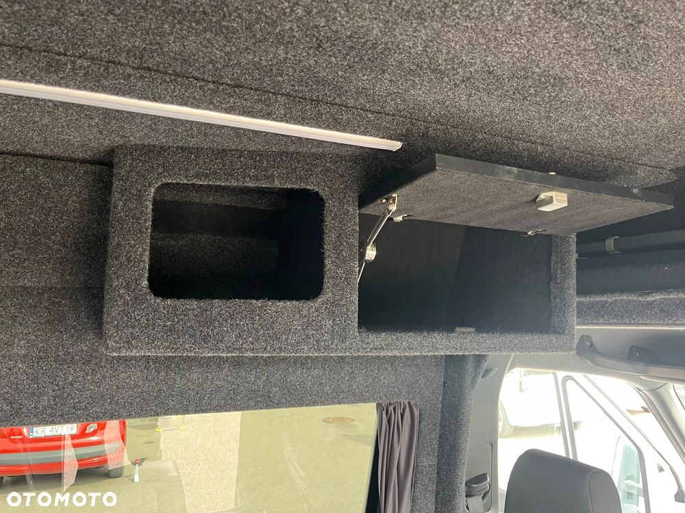 Mercedes-Benz Sprinter - 29