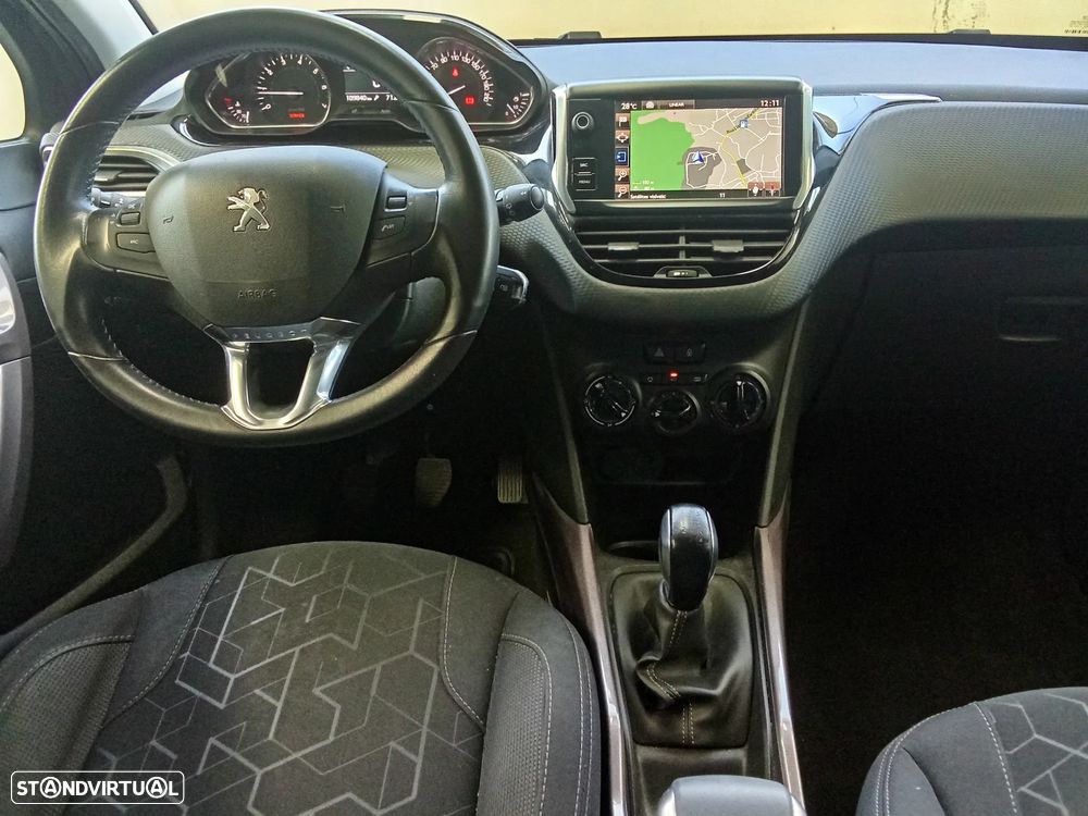 Peugeot 2008 1.2 VTi Active - 5