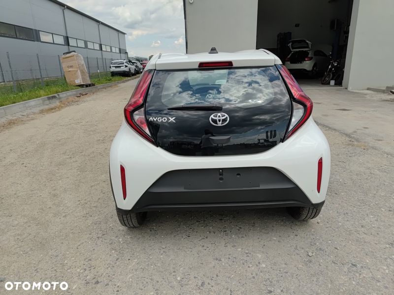 Toyota Aygo X - 15