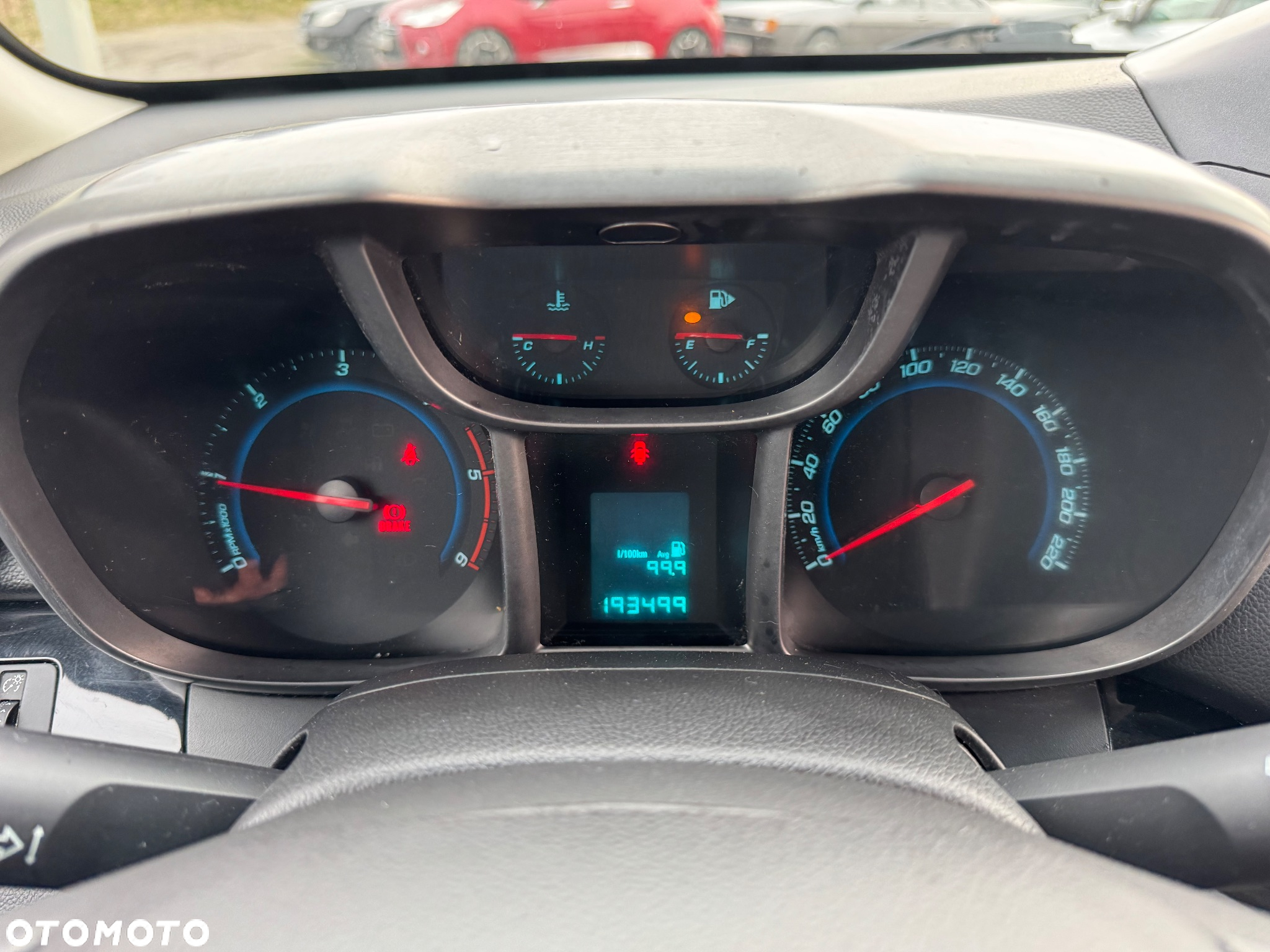 Chevrolet Orlando - 27