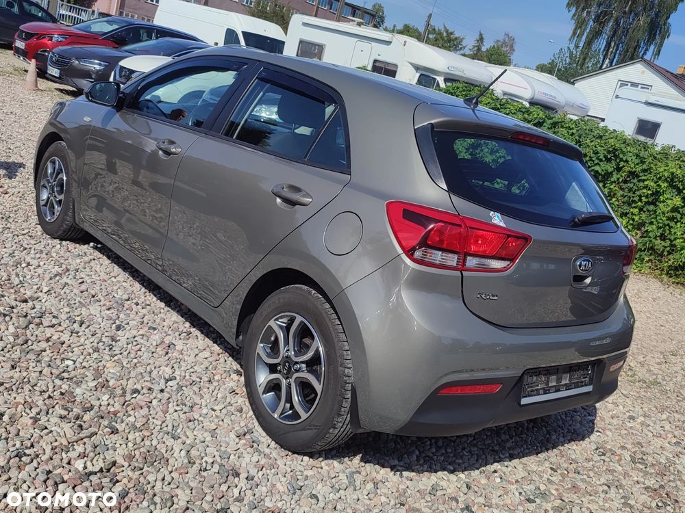 Kia Rio 1.2 Dream Team Edition - 8