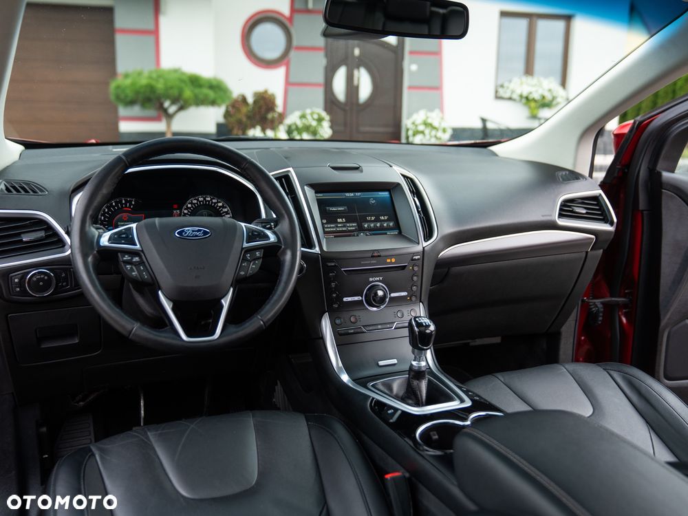 Ford Edge 2.0 TDCi 4x4 Titanium - 25