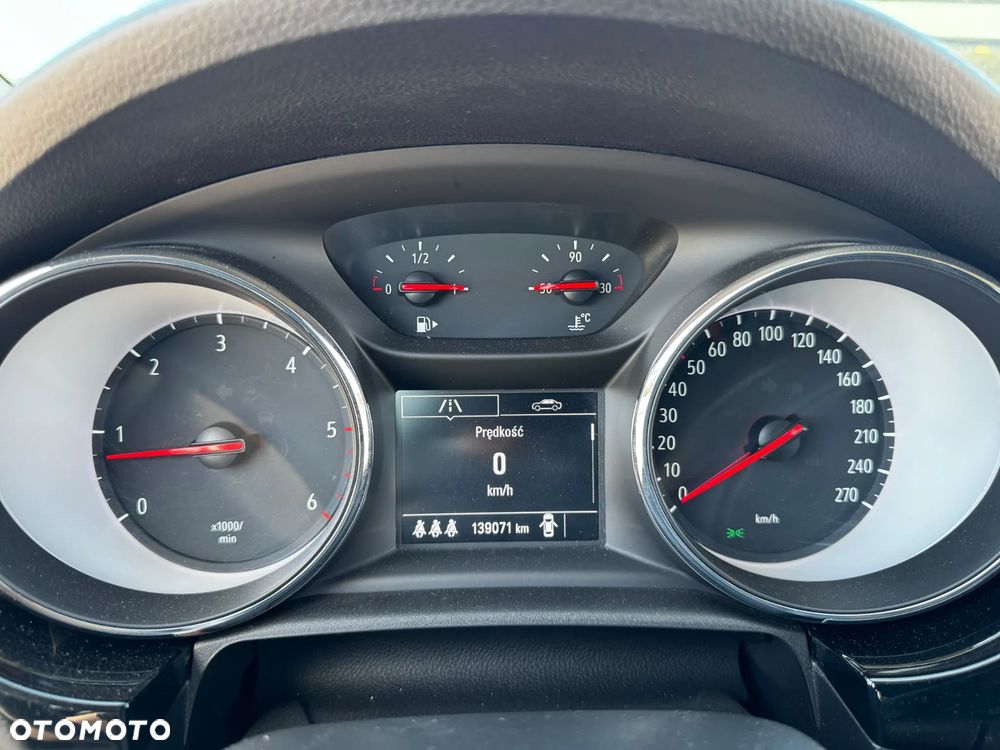Opel Astra 1.6 CDTI Essentia - 15