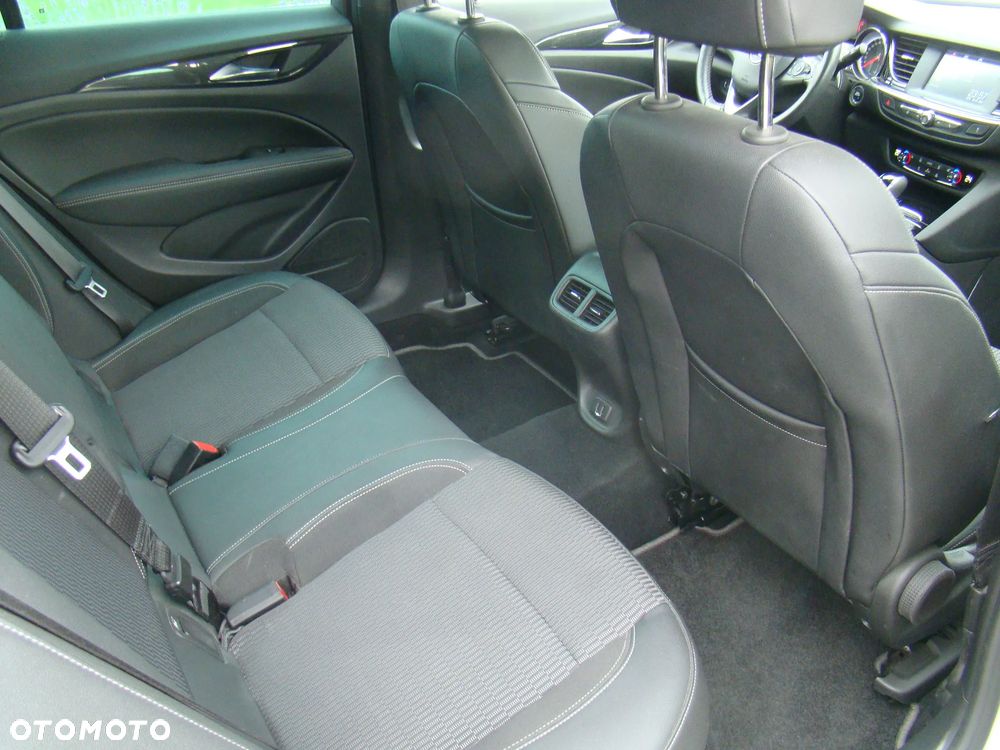 Opel Insignia 2.0 BiTurbo 4x4 Innovation - 30