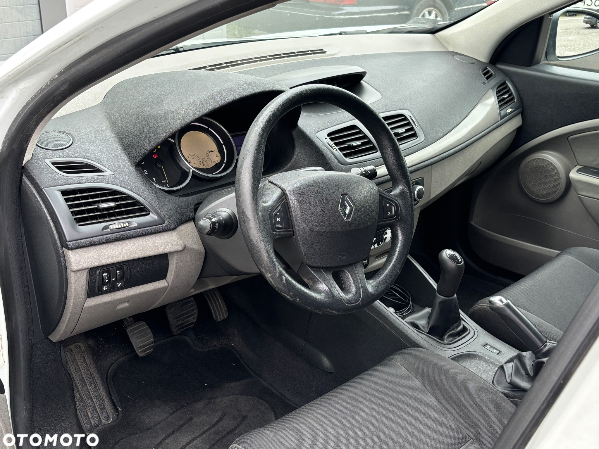 Renault Megane 1.5 dCi Expression - 13