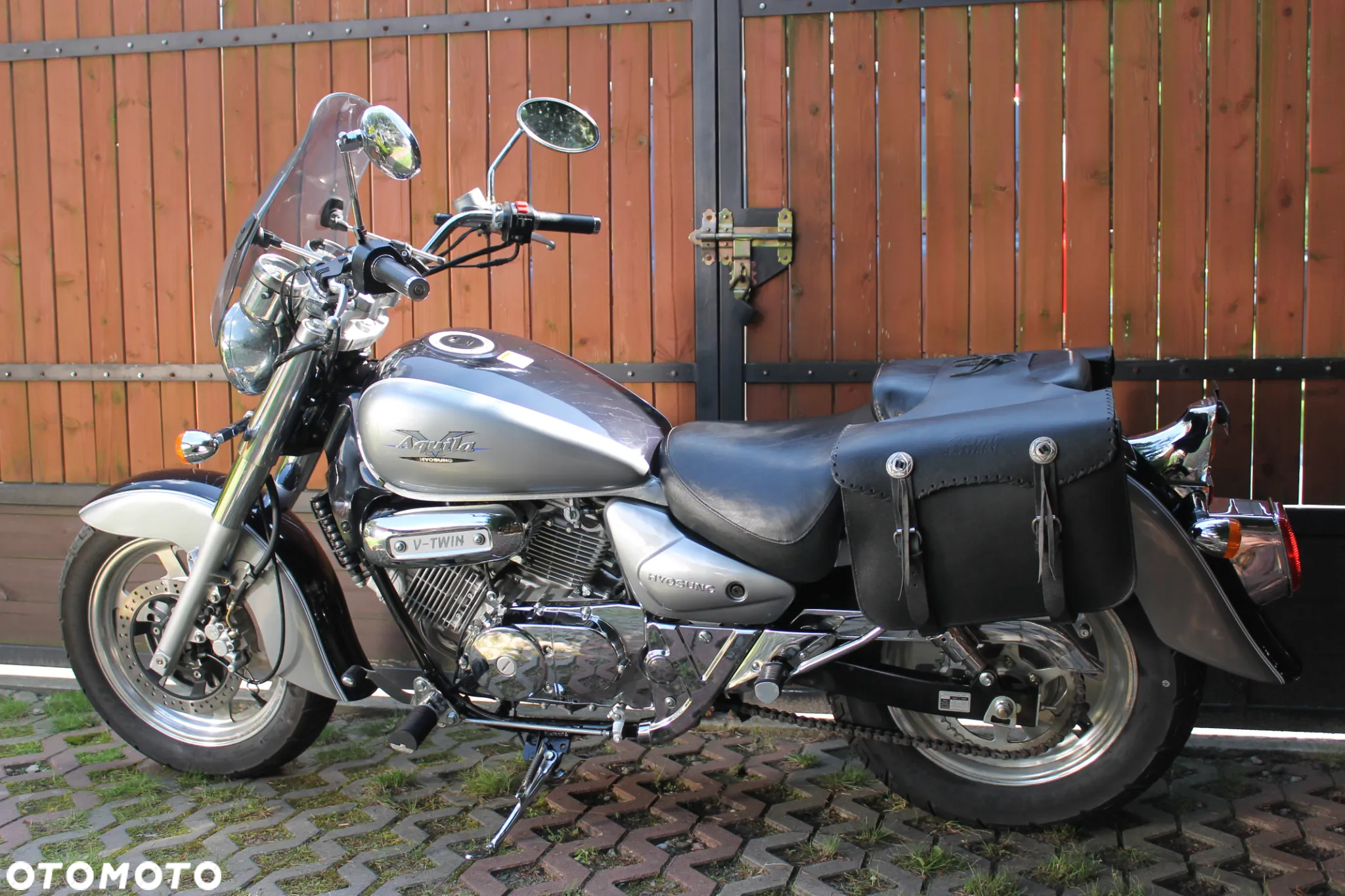 Hyosung GV - 2