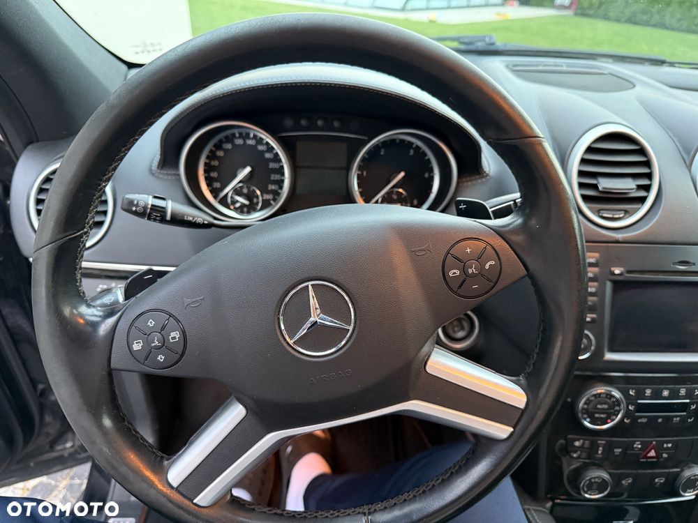 Mercedes-Benz GL 450 CDI DPF 4Matic 7G-TRONIC - 22