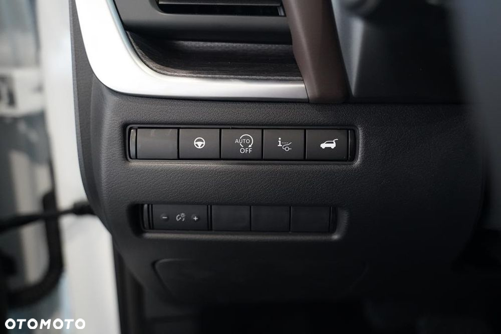 Nissan Qashqai 1.3 DIG-T mHEV N-Connecta Xtronic - 13