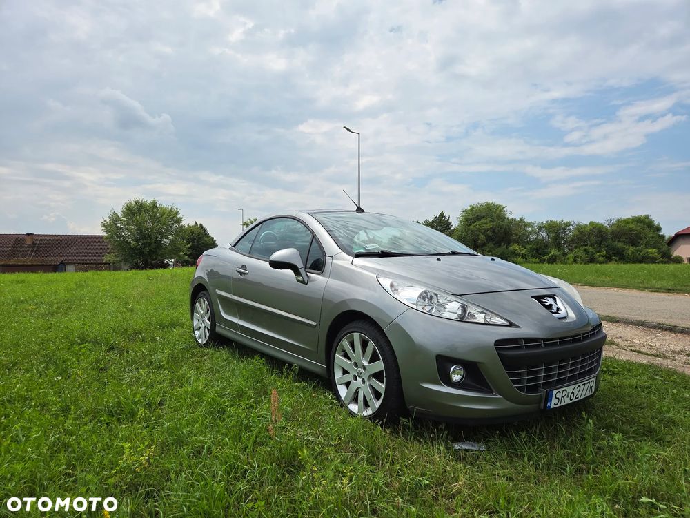 Peugeot 207 CC - 24