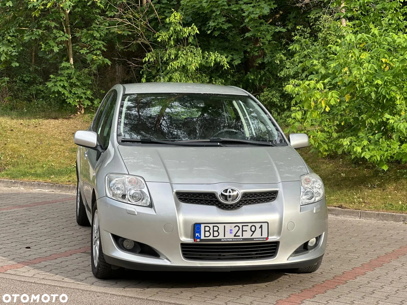 Toyota Auris 1.6 VVT-i Terra Start - 2