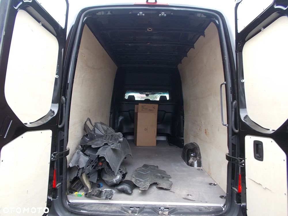 Mercedes-Benz Sprinter - 3